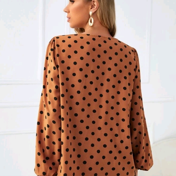 Poka dot blouse - Picture 5 of 5